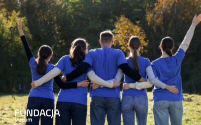 Rola społeczności lokalnej w zbiórce dla Podopiecznego – jak pomoc sąsiadów zmienia życie?